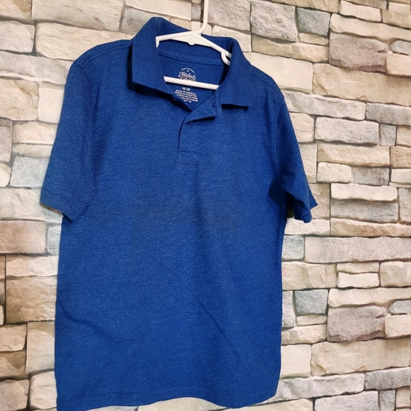 7 T shirts for boys size medium in excellent like new condition. - Picture 7 of 13